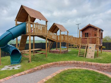 194174615_1057765664631221_5223451625450755786_n (1) 194174615_1057765664631221_5223451625450755786_n (1)