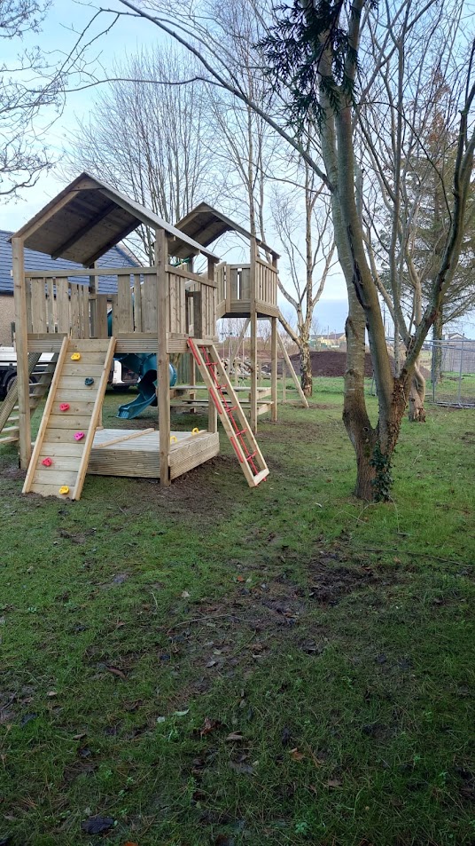 Allout play frame3 Allout play frame3